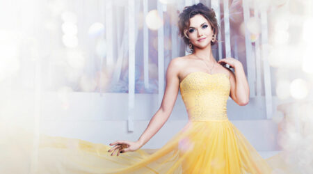 5 popular necklines for evening dresses