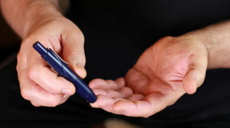 Here are a few common causes and symptoms of type 2 diabetes 